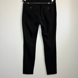 Pantalón de vestir negro. H&M